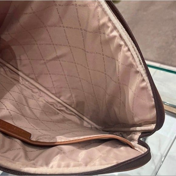 Michael Kors JetSet 13 Inch Laptop Case with Logo Leather/Coated Case Brown - Picture 10 of 12